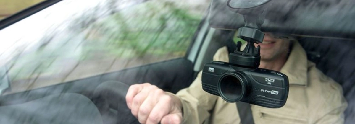 Dash Cams & Privacy Risks Dash Cams & Privacy Risks